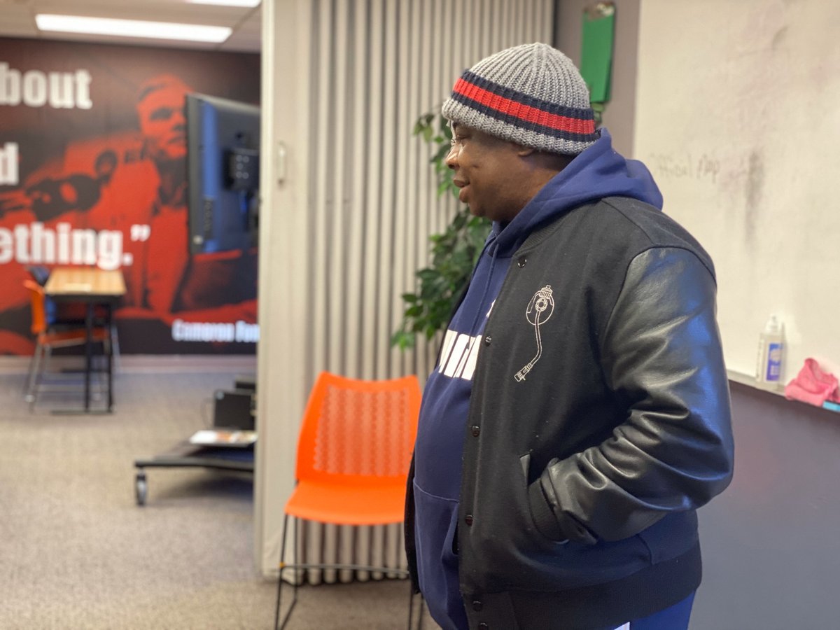 OhioMediaSchool's tweet photo. Big Heff from Def Jam Records speaks to students on the Columbus Campus. #OMSCBus #OhioMediaSchool #WeAreOMS #BeOnAir #OMScolumbus https://t.co/3VMdPWigue