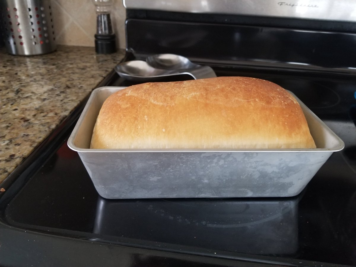 CThomas_group's tweet photo. Bread was synthesized in one step from commercially available starting materials. #chemtwitter https://t.co/cA0loFLtwE