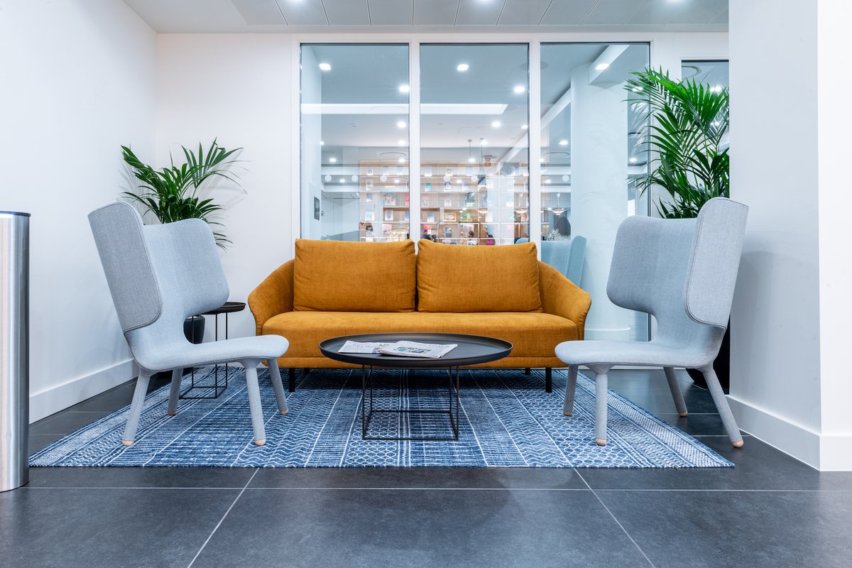 HuntersCL's tweet photo. An update from our ongoing #Huntersproject for @PenguinUKBooks in London.
Some of the #furniture provided: Opus Magnum @BrunnerGroup @Davison_Highley Norr11 @ArperOfficial @iconsofdenmark
Full case study to follow.
#work #workspace #furnitureprovider #office #canteen https://t.co/zF8jY6U87E
