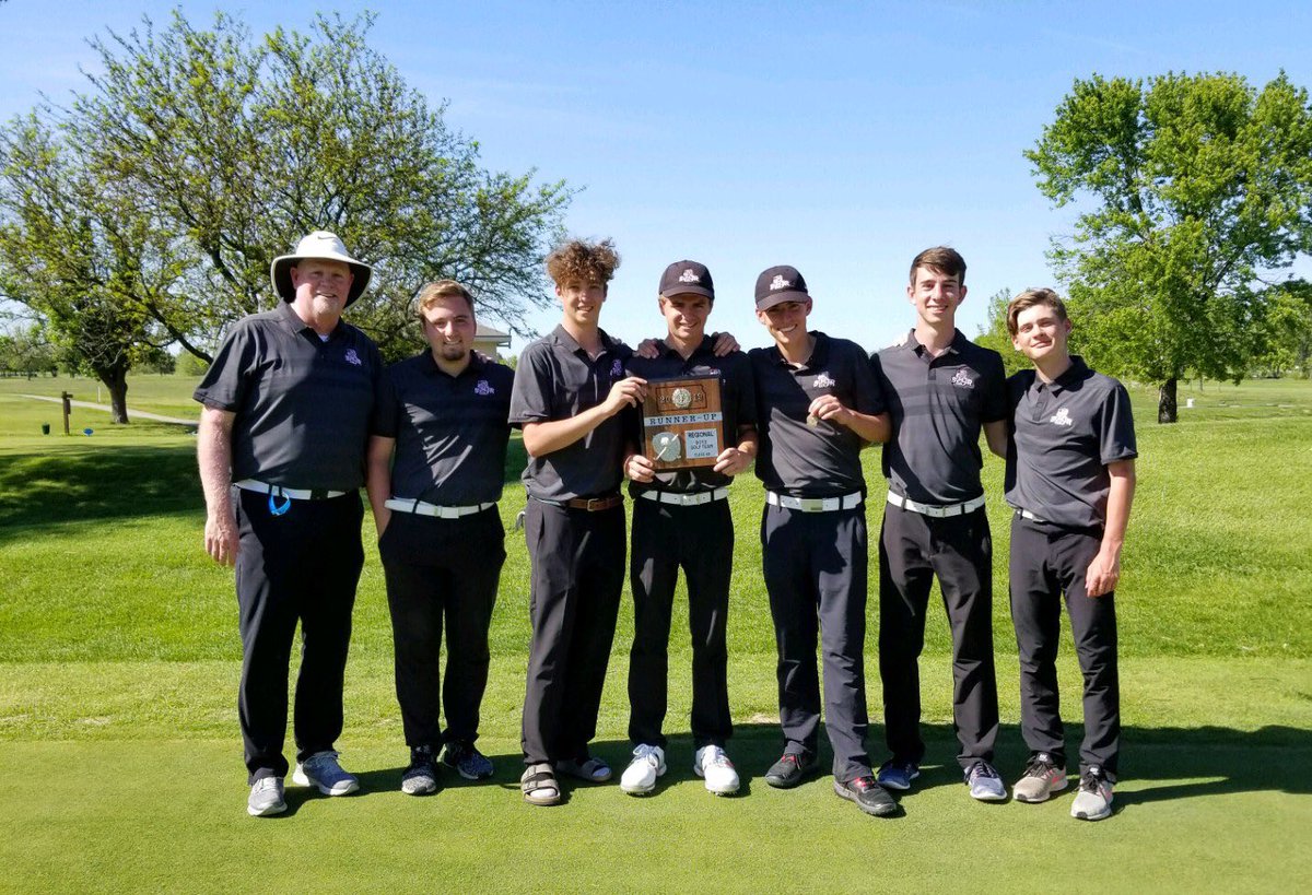 BuhlerCrusaders's tweet photo. @KSNNews @briggam @CadeMiller9 @tole_tely_13 @OgburnConnor @Hunterc1111 @braden_sides @BaseballBuhler @AliyahFrederick @Camrin05 @EngelkenCarter @DrakeDick_ @BuhlerTennis Much like other Cru programs, @BuhlerGolf was returning most of its athletes. After a rainy and often-postponed tournament last year, @mattiev15 (NWOSU signee) @TrentonMatney, @JacksonBerning and @tcox_28 were looking to finish their high school careers on a high note. https://t.co/TBfOnq9P1k