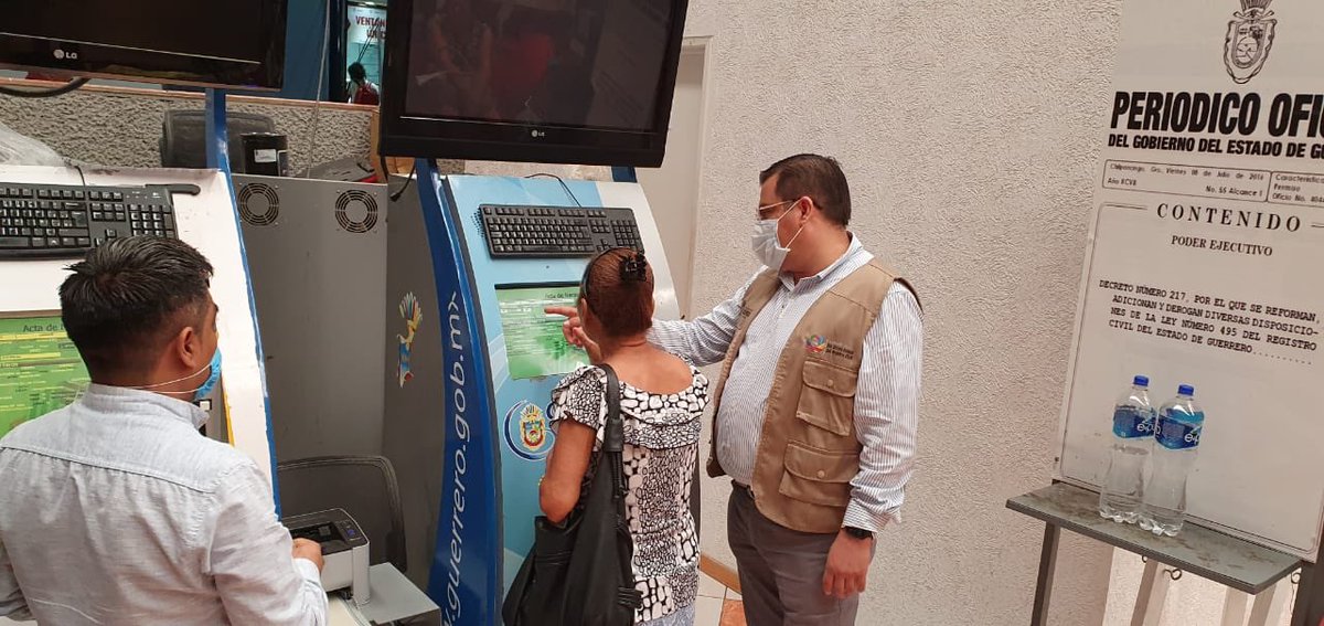 RCESTATAL's tweet photo. El coordinador @LeninCarbajal1 hizo un recorrido de rutina para supervisar las actividades laborales, verificando el servicio que se está dando de manera activa, con el orden necesario y los cuidados de salud y prevención recomendados. #HacemosLoCorrecto

https://t.co/4vA4rVol7w https://t.co/moBLDaeOHm