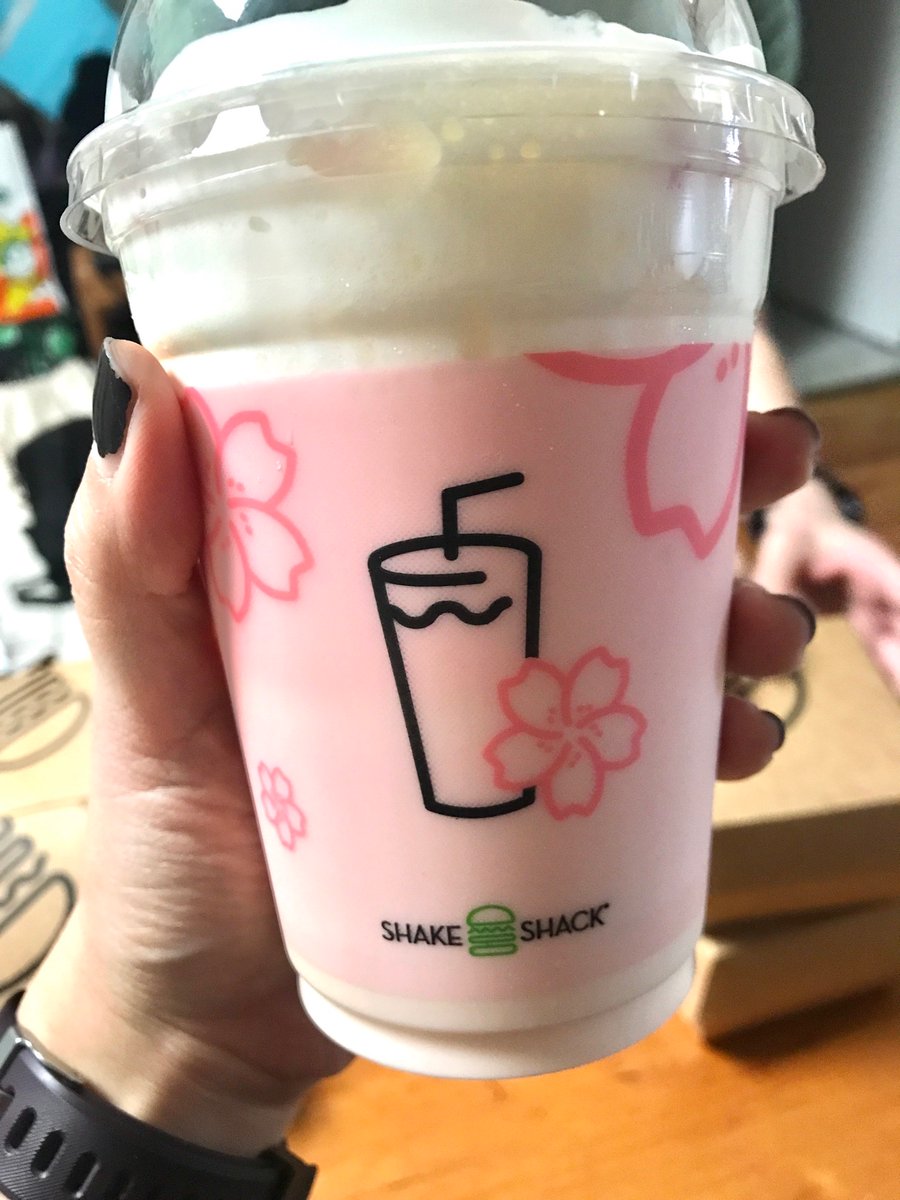 tweeterelly's tweet photo. Thank you @shakeshack @Grubhub for the miracle that is #delivery at a time like this!! #cherryblossom

Shoutout to the awesome driver who brought our order to us! Stay safe, everyone! https://t.co/9Wxq3Umnk3