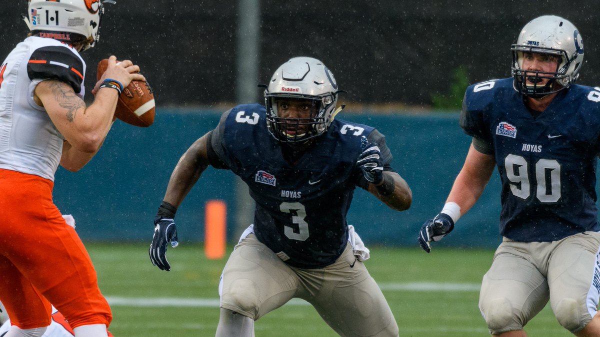 After a great talk with @Steve_Thames21 I’m Blessed to say that I’ve received an offer from Georgetown university!! #gohoyas