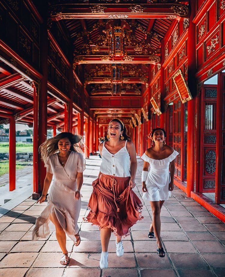 Create moments that will never be forgotten because of that Vietnam Charm, whether it is in Hanoi, Hội An or Halong Bay life is much better travelling, the Vietnam way🇻🇳
📸 hubs.ly/H0nCQyL0