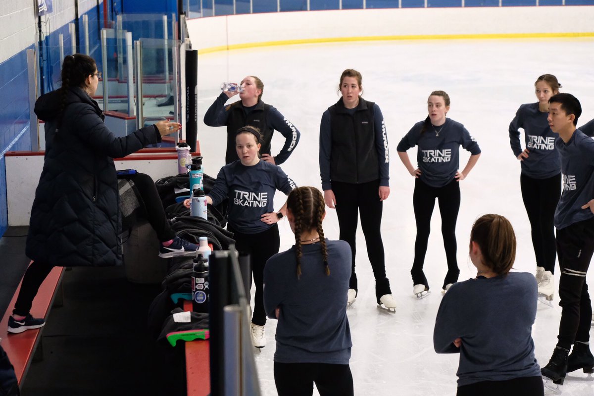 WhatUpRae's tweet photo. Really missing working with my students right now but I know I have taught them to be gritty, resilient and work to maintain a positive mindset which will serve them well during a trying time like this 💙⚡️ love you guys and can’t wait to get on the ice with you again. https://t.co/ONzQeJhLB1