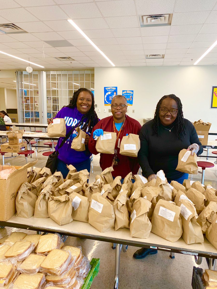 Sherri Johnson (@sherrijohn21) on Twitter photo Ms. LeBlanc of <a href="/APSForrestHill/">Forrest Hill Academy</a> is volunteering to packπ± for the π©π½βπ«π§πΌβπ«π¨πΎβπ« of <a href="/apsupdate/">ATL Public Schools</a> ππ½ to our voulunteers!!!! Ms. LeBlanc of <a href="/APSForrestHill/">Forrest Hill Academy</a> is volunteering to packπ± for the π©π½βπ«π§πΌβπ«π¨πΎβπ« of <a href="/apsupdate/">ATL Public Schools</a> ππ½ to our voulunteers!!!!