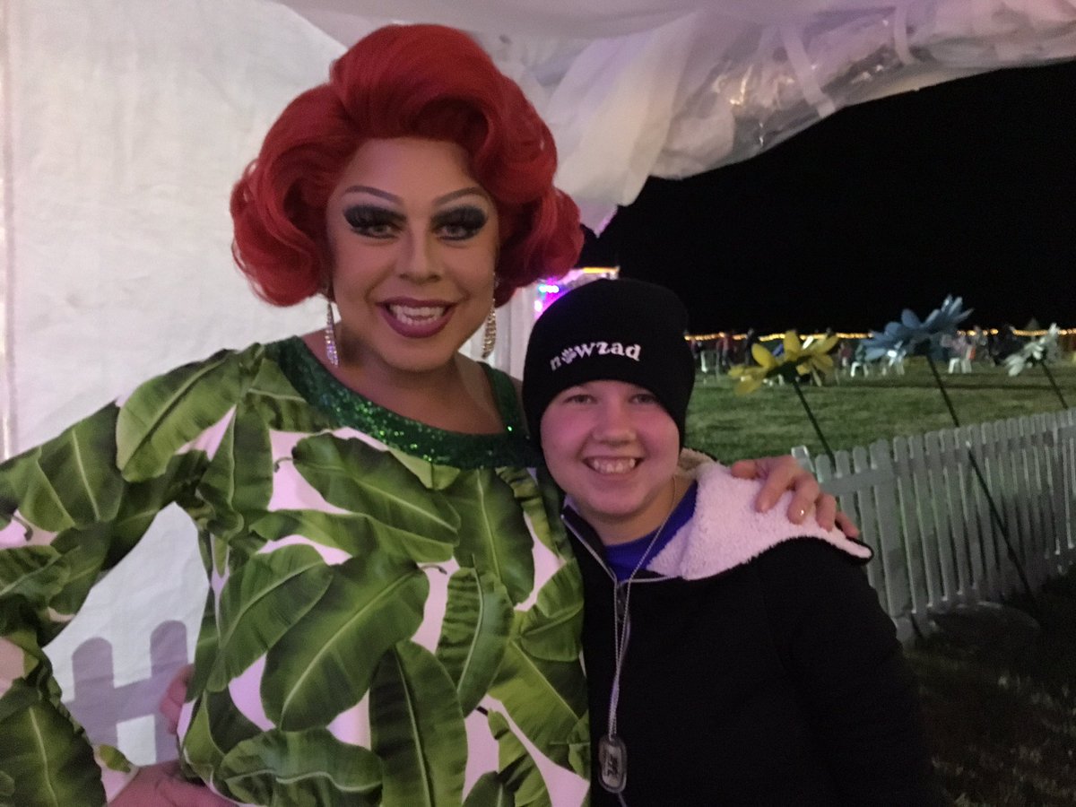 Tammy & Milo (🌈Dat Poppy Bwown Eyes (@datpoppy1) on Twitter photo Mum got our ticket! Hoomin step sis luffs La Voix Mum got our ticket! Hoomin step sis luffs La Voix