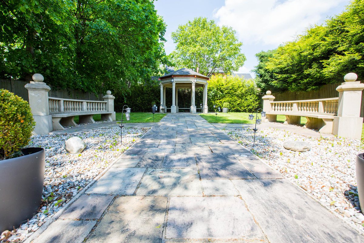 Wow! 😍 The perfect spot to start your happily ever after...✨

Call our team on 01226 299571 to discover our 2020 wedding packages! 📞