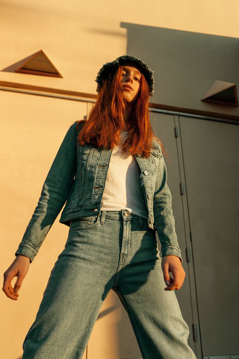 baileyMwomack's tweet photo. since retail workers are also being greatly affected right now how about y’all help my styling career pop off so i can get some gigs when this whole thing settles down https://t.co/bMUo1QXncX