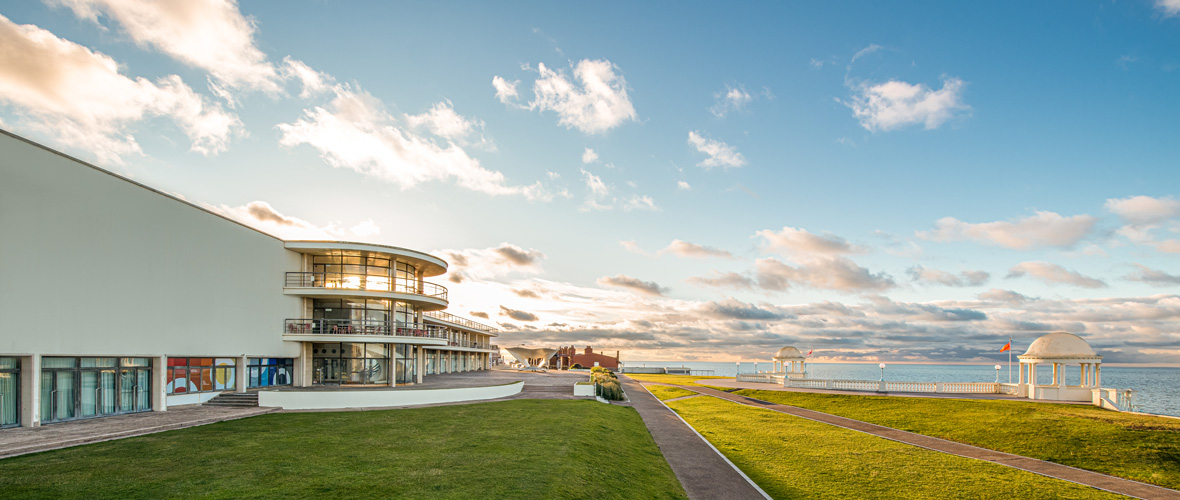 It is with real sadness that we are writing to advise you that the De La Warr Pavilion will be closed to the public from now until further notice, due to the coronavirus situation.

Read our full statement on our website: dlwp.com/closure/