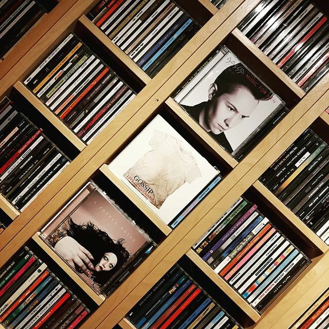 popgrama's tweet photo. Day 3 of #quarantine .....Net is full of #gossip My #cdcollection too. #cd #indie #indiepop #indierock #bethditto#ajoyfulnoise #liveinliverpool #musicformen https://t.co/NaF3U3ocgH https://t.co/20Bmn7uxfM