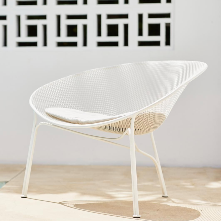 kinglivingca's tweet photo. The Luna outdoor chair embodies a level of design sophistication that suits any outdoor space. https://t.co/pOxgswRI1r