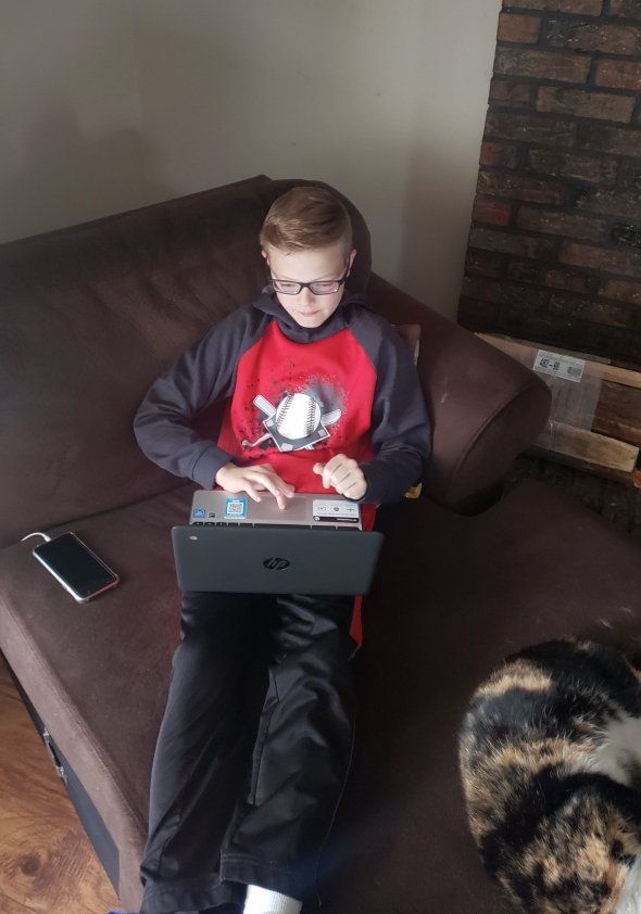 llyawn42's tweet photo. Hard at work on NTI Day 3! @BriarwoodES @Ross6thGrade #HouseofInspiration https://t.co/uA1zAKAT9Y