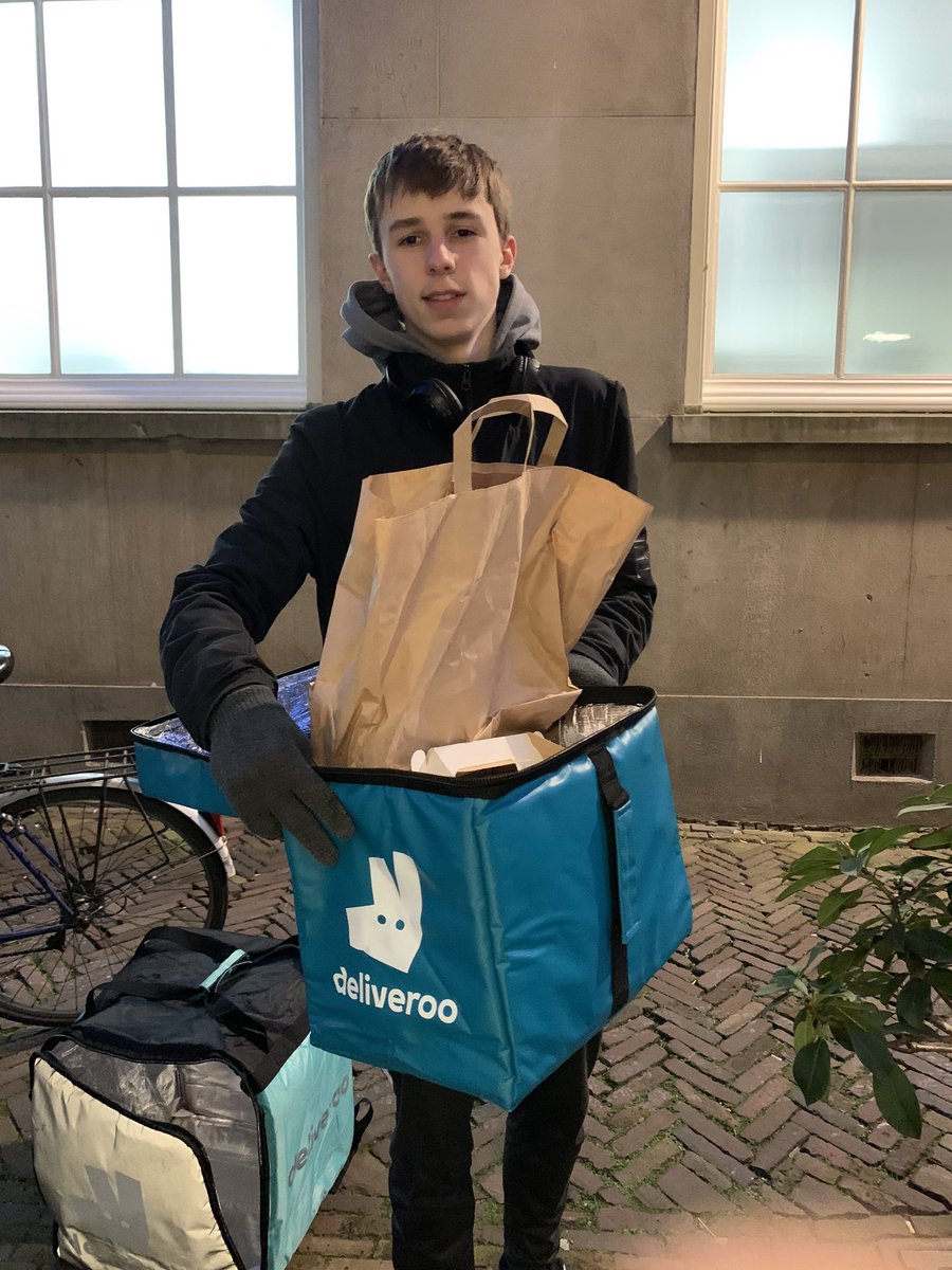 meteen's tweet image. Vanaf vandaag een dagelijkse delivery review op @favor_flav Vandaag: @rijksrestaurant - favorflav.com/nl/new/foodnew…