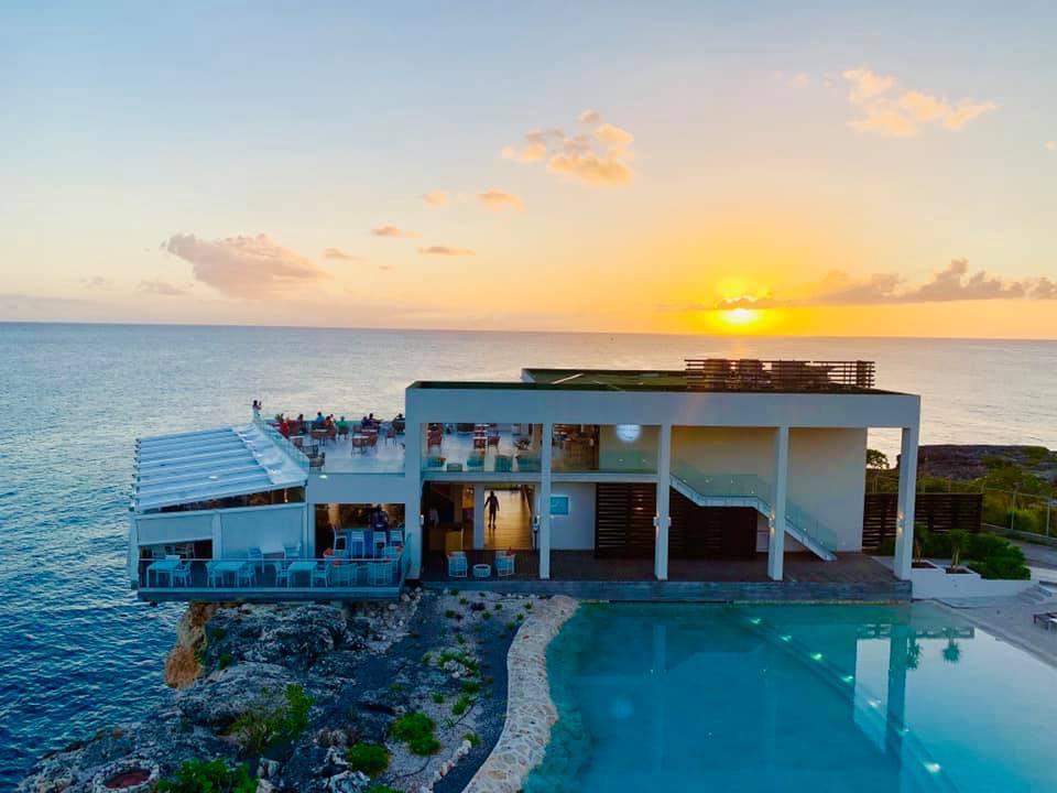 Melanie Reffes tweet media