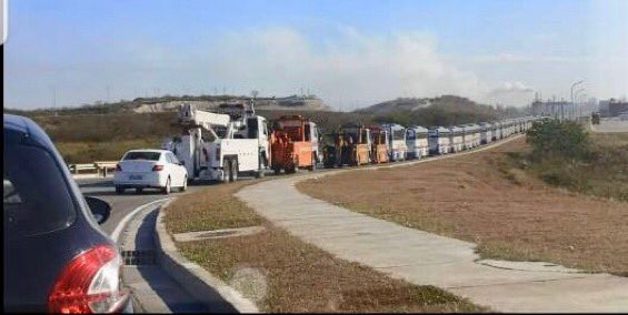 PrensaLatina_cu's tweet photo. #Detalles #MSBraemar | Así transcurre el traslado de pasajeros británicos con destino Aeropuerto Internacional José Martí. Medidas de seguridad garantizadas.
#CubaIsGreat 
#CubaSalva https://t.co/RLdOExsKD4