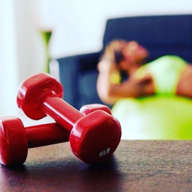 Bodyevidence2's tweet photo. Rendiamo lo sport VIRALE!!!
Taggati con l'hashtag #Iomialleno e #bodyevidence mentre fai un qualsiasi tipo di esercizio a casa 👍
Combattiamo insieme questa situazione forzata... rinforzandoci!!! 💪💪💪🤗
Diamoci dentro!
Vi vogliamo pronti appena riapriremo‼️
Ci mancate ❤️ https://t.co/5O9NSvvSfU