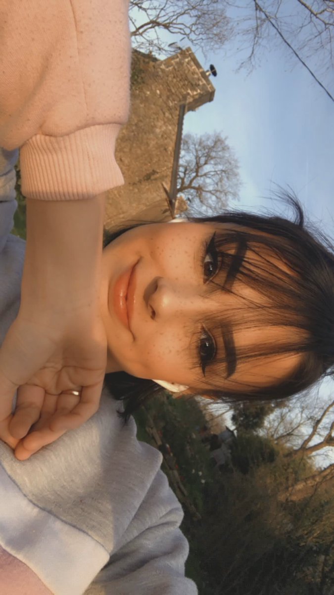 Luna🕊 tweet media
