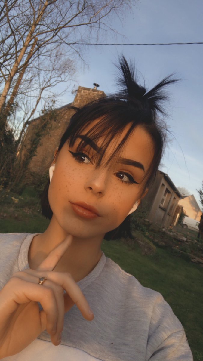 Luna🕊 tweet media