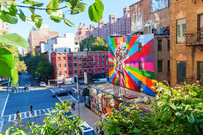 NYC is full of art. Whether it's street art, statues or the kind of art you would find in the museums. Click the link to learn more about touring the art of New York City. bit.ly/33rpPiO

#newyorkerhotel #explorenyc #nycart #streetart #visitnyc #nycstreetart