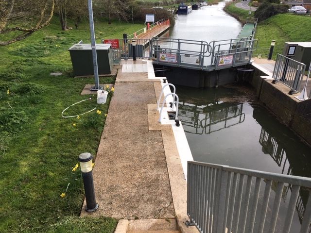 Ang_WaterwaysEA's tweet photo. An easy one to while away the time if your stuck in.  Our #team &amp; #WaterwaysWorkForce are still on sites following advice &amp; undertaking maintenance &amp; keeping our sites safe in terms of the public.  Here’s one freshly cleaned down ready for painting.  I said easy, where is it? https://t.co/M1zpUeDT83