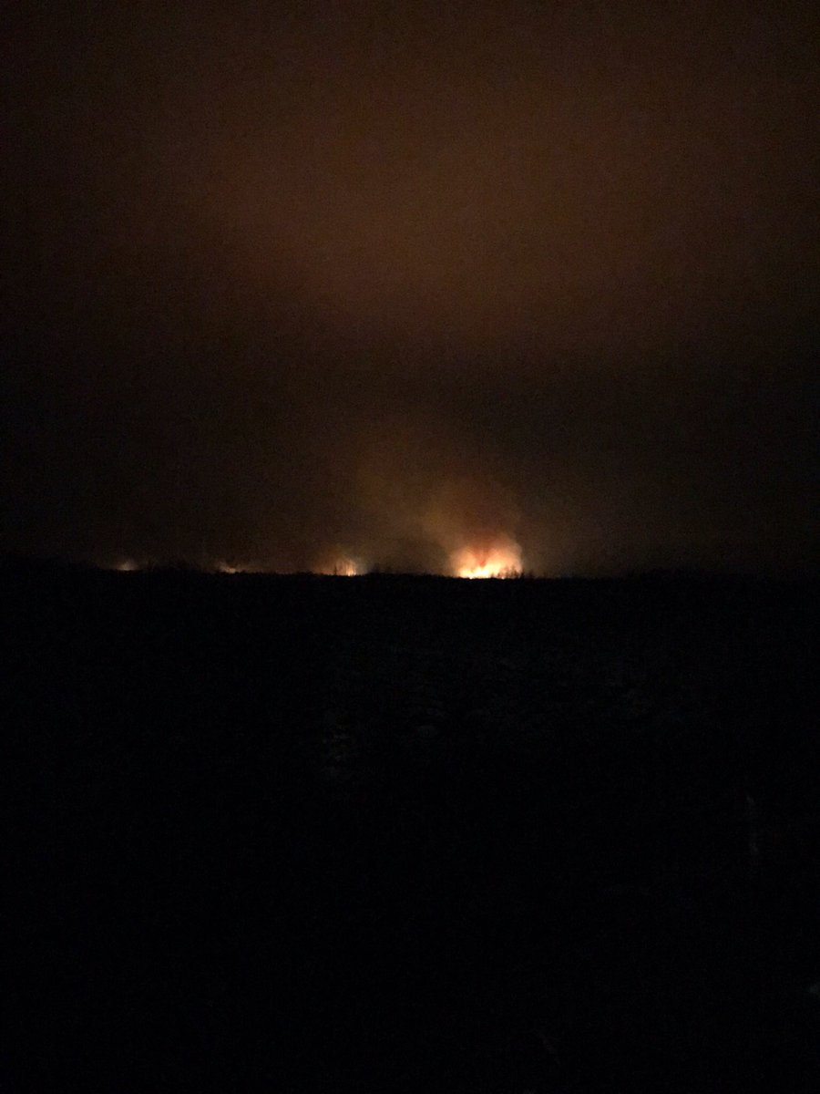 На полях ещё вода стоит, но вокруг уже все горит
