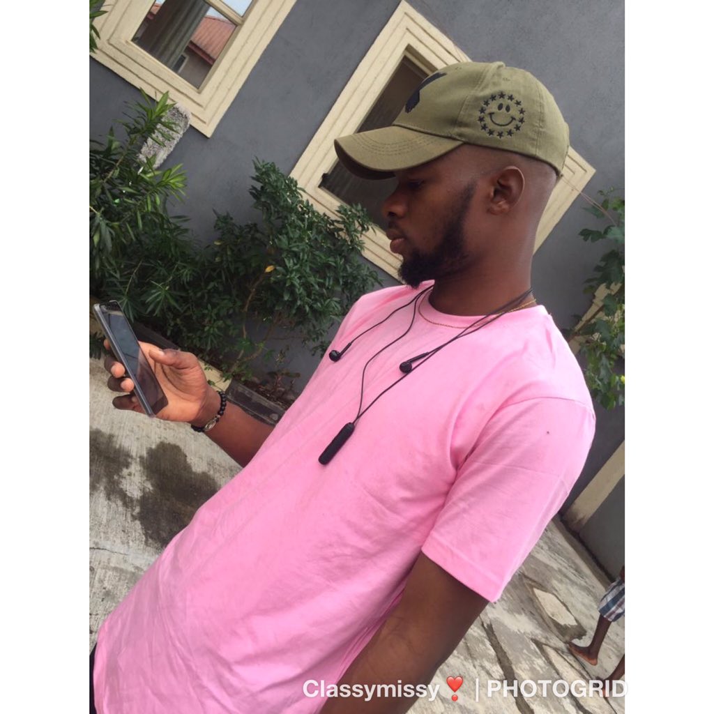 BumbumDami's tweet photo. @volqx I sell quality and affordable tees🥰...here are some of my customers rocking their tees happily🥰 https://t.co/D4SgBrfcSl