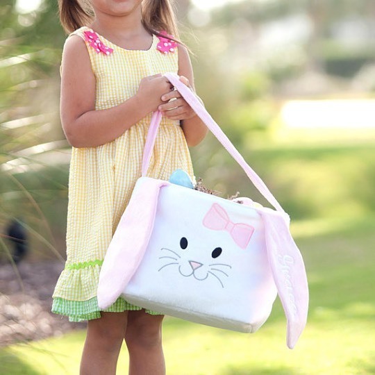 Heidisonline's tweet photo. Call us and we can get your Easter basket and goodies together!!!! We can deliver it as well!! #heidis https://t.co/SMvPwzGzUO https://t.co/o3tL2m6AUa
