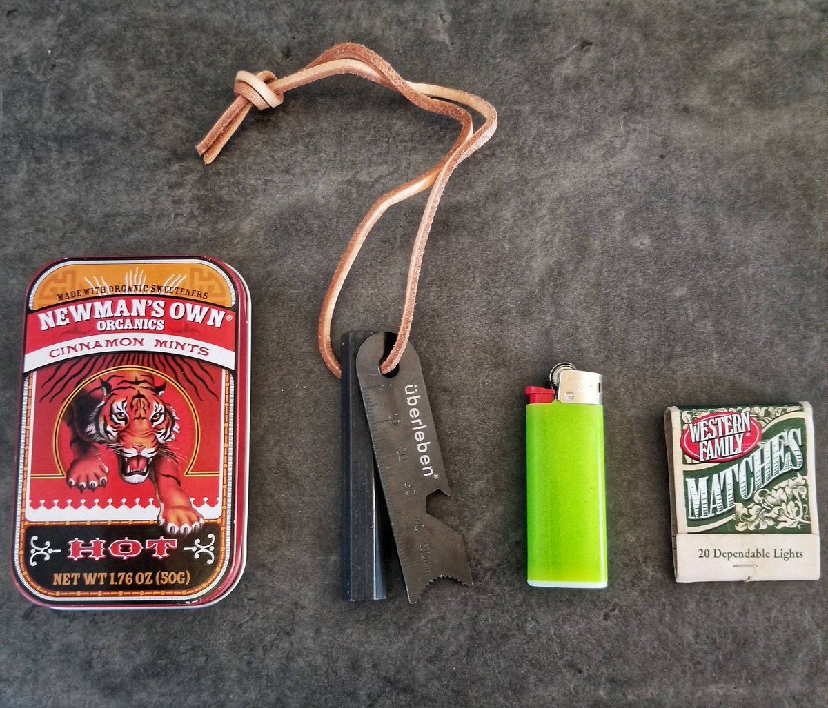 modernfirecraft's tweet photo. ๐ถ Our Hexรฅ 3 is spicing up this simple fire kit. ๐ถ
#firekit #redundancyiskey #EDC #everydaycarry https://t.co/oOgtQ9oRu0