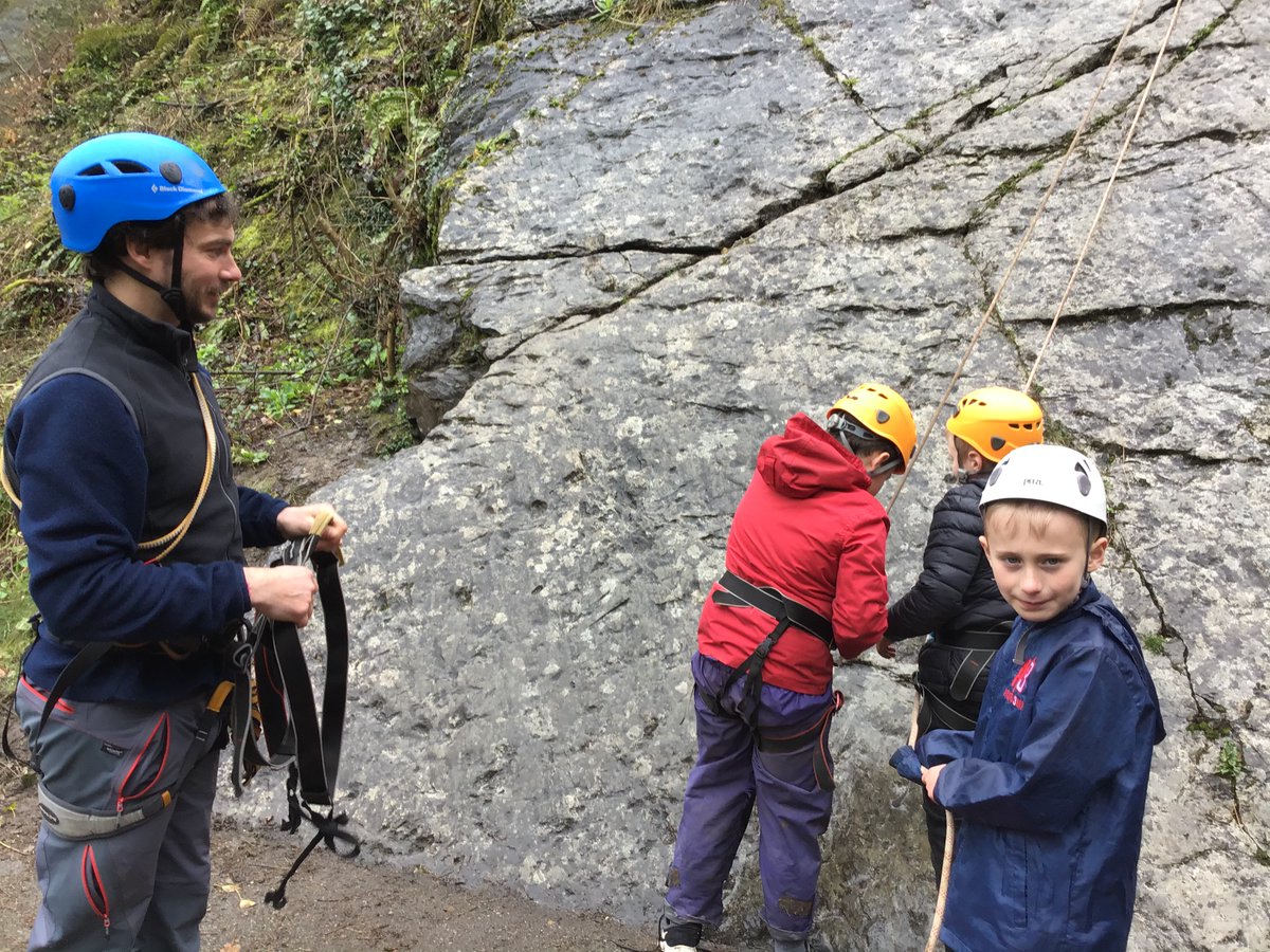 radyrstackpole's tweet image. Rock climbing this morning for the limpets.