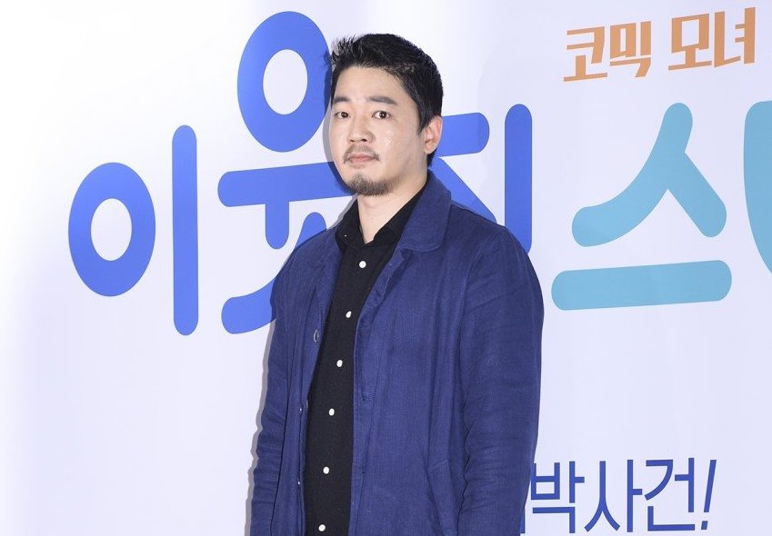 kworldofficiel's tweet photo. |HOMMAGE| 🕯 L'acteur Moon Ji Yoon, âgé de 36 ans, nous a malheureusement quitté en ce 18 mars...

(1/3) https://t.co/qtJMOfbNRc