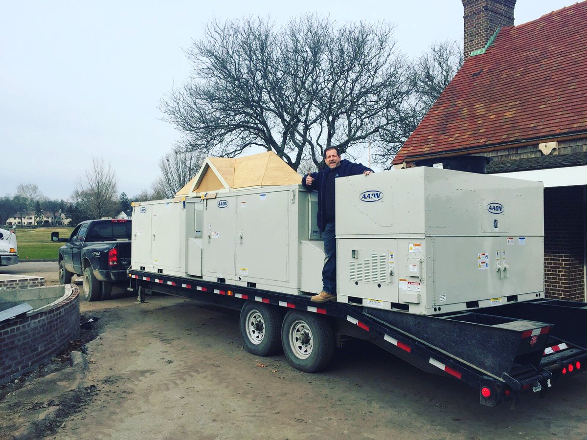 Detroit Golf Club On Twitter Our 4 5 Million Kahn Clubhouse Renovation Is Really Moving Along These Hvac Units Were Installed Today At Dgc They Will Heat Cool The New Pro Shop Private Dining