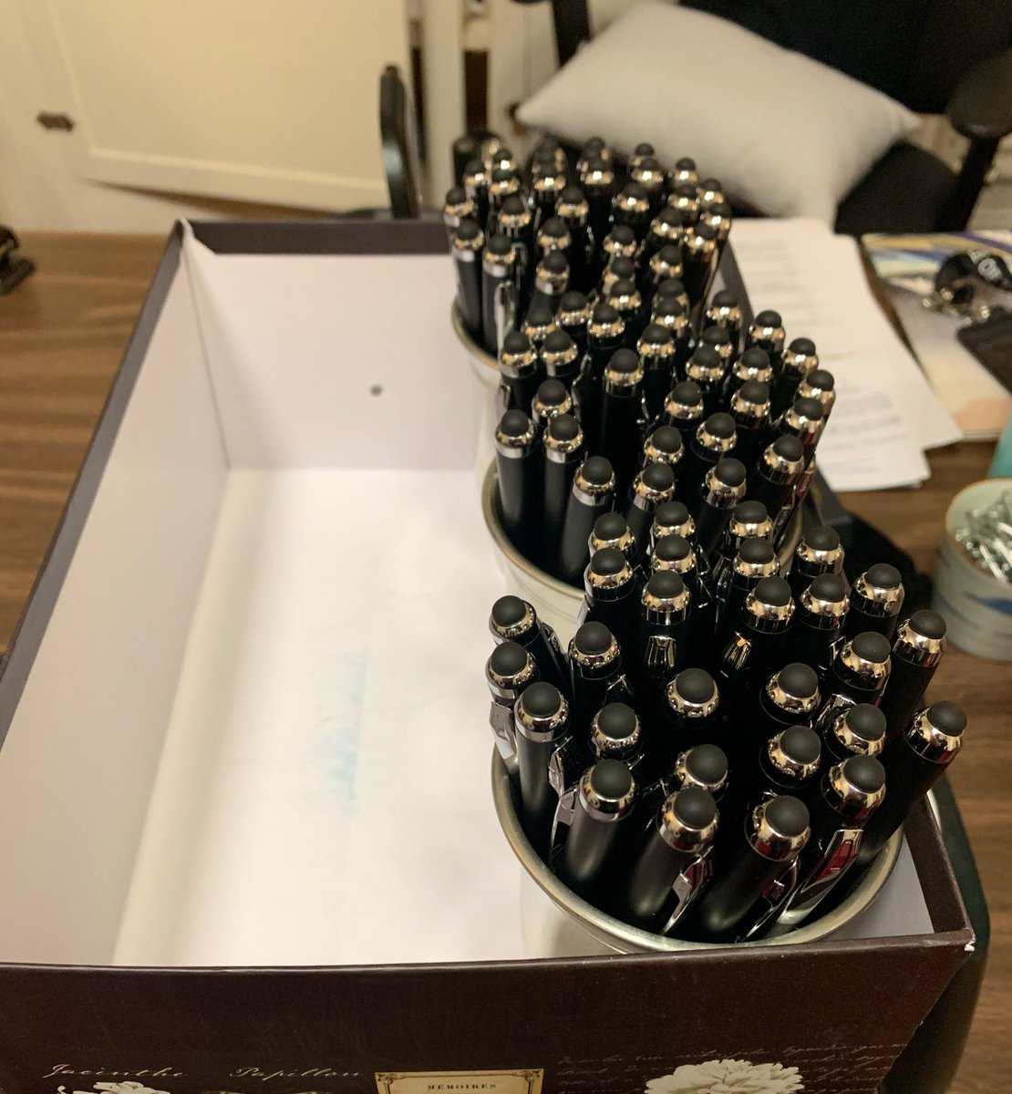 riccimike's tweet image. To sign, or not to sign—that is the question. #MDGA2020