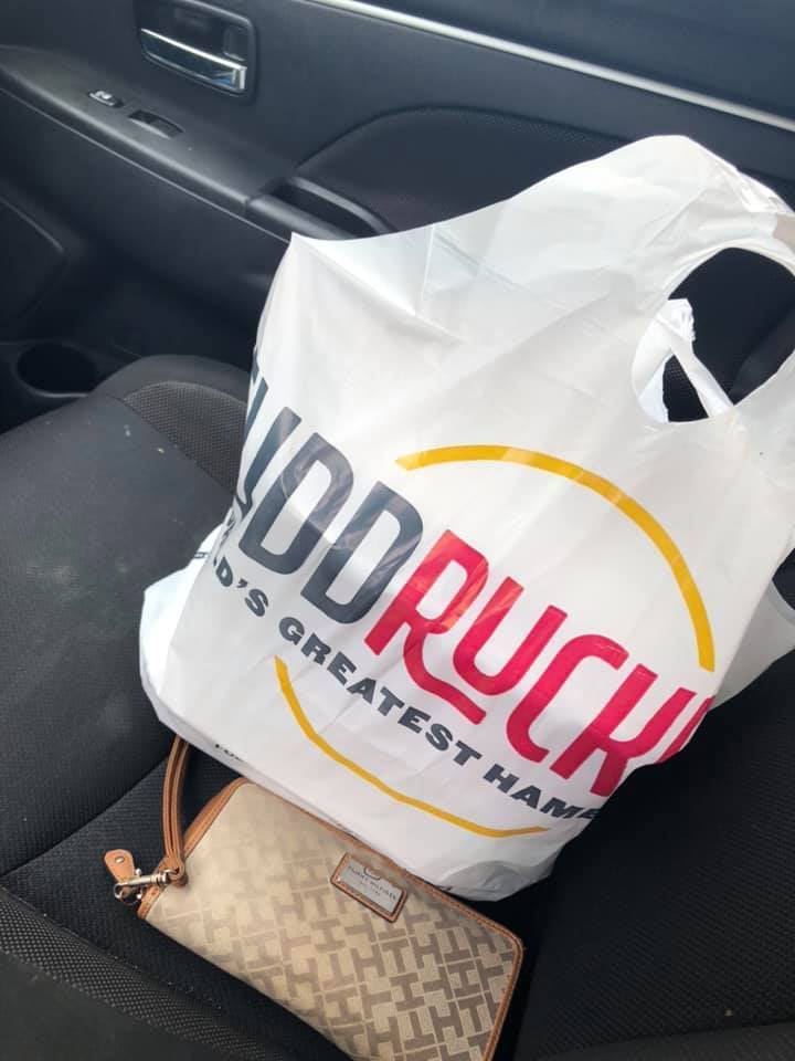 ABQFUDDS's tweet photo. PICK UP FUDDS FOR DINNER
Curbside 🚗
Order online https://t.co/8KNFPL3aRF 📲
Call in your order 📞 505-224-2841 YALE, 505-344-7449 PAN AMERICAN &amp; JEFFERSON, 505-883-8337 CORONADO https://t.co/OJkv46UcY8