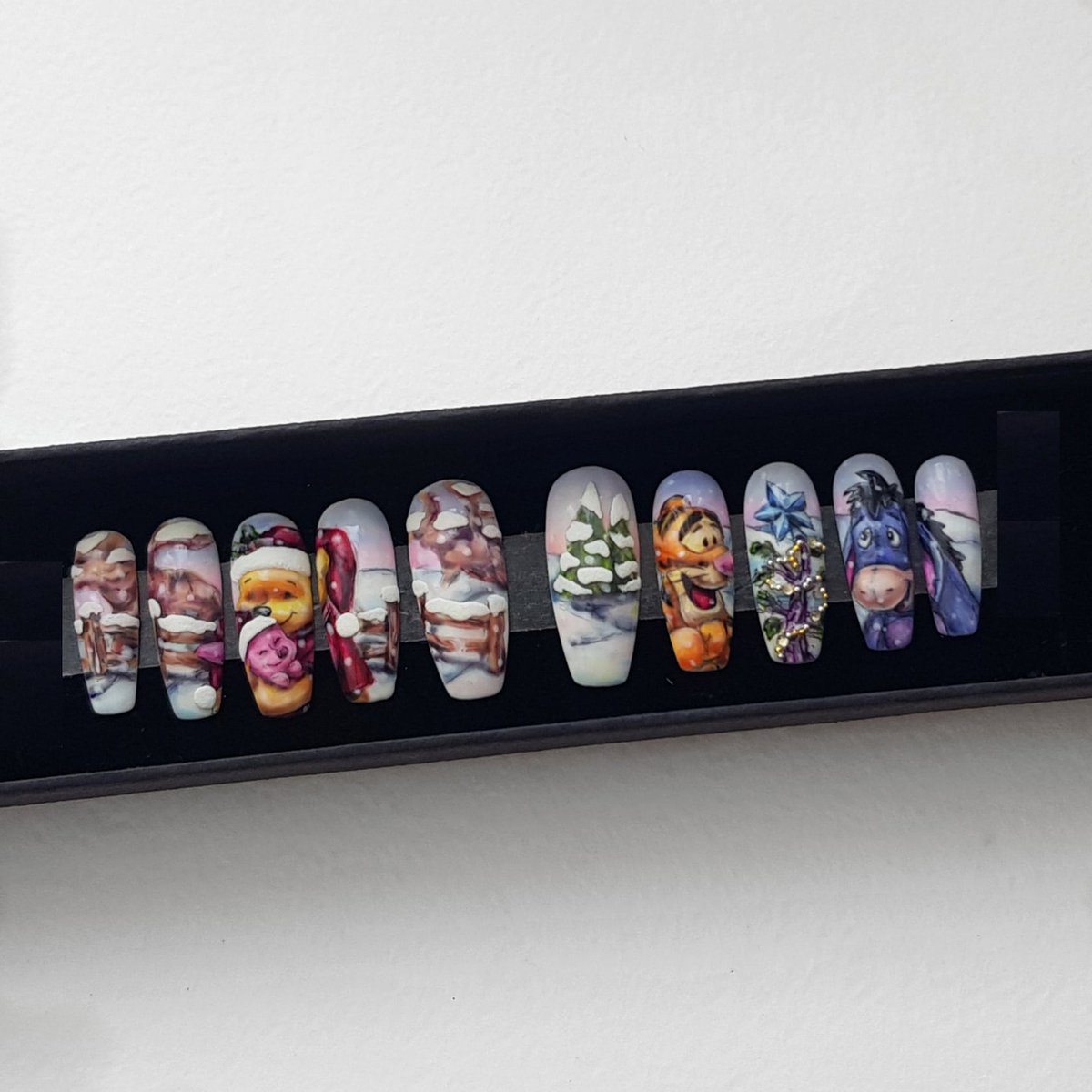 BNailMaster's tweet image. Handpainted press on nails  etsy.com/shop/PerfectNa…