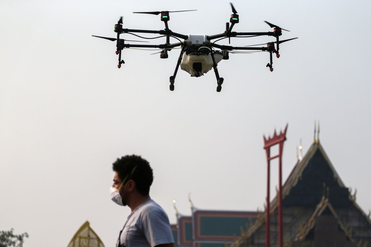 wef's tweet photo. Here’s how Asia is using tech to tackle COVID-19 https://t.co/iUr8aDecRh #coronavirus #COVID19 https://t.co/Vg8YeVXL50