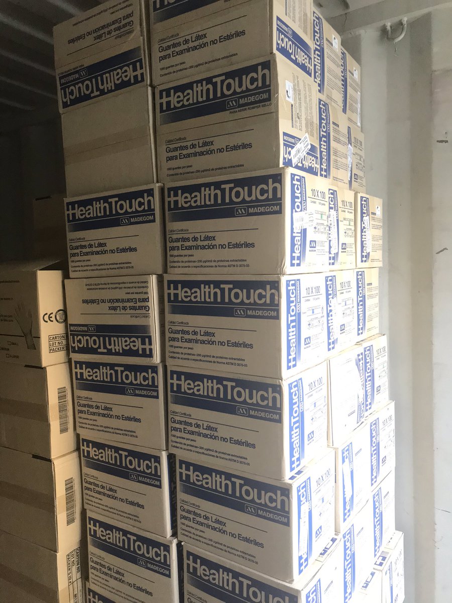 huap_posta's tweet photo. Frente a versión que indica que en el HUAP no hay stock de alcohol gel, aclaramos que el hecho responde al hurto de este producto -y otros-, que lamentablemente han ocurrido al interior del recinto y que están siendo investigados por el Min. Público. El hospital está abastecido. https://t.co/guEeUfCmby