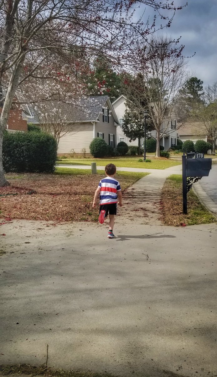 El_Rookie20's tweet photo. Running form is looking better and better 🏃♂️🏃♂️🏃♂️ #REM3 #R3M3 https://t.co/xmt3DZy0uI