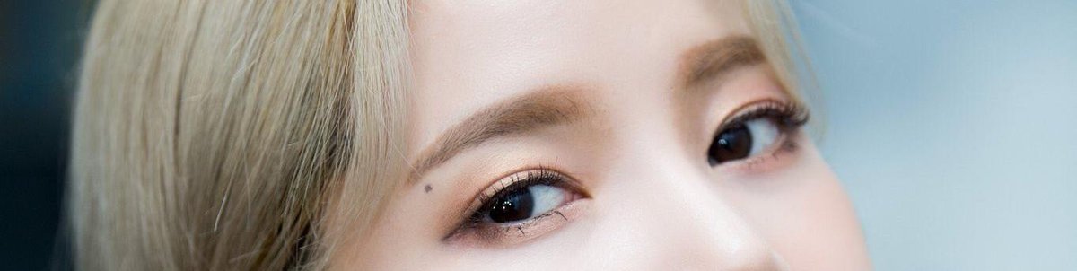 solar and jooheon have the most beautiful moles on their eyelids.