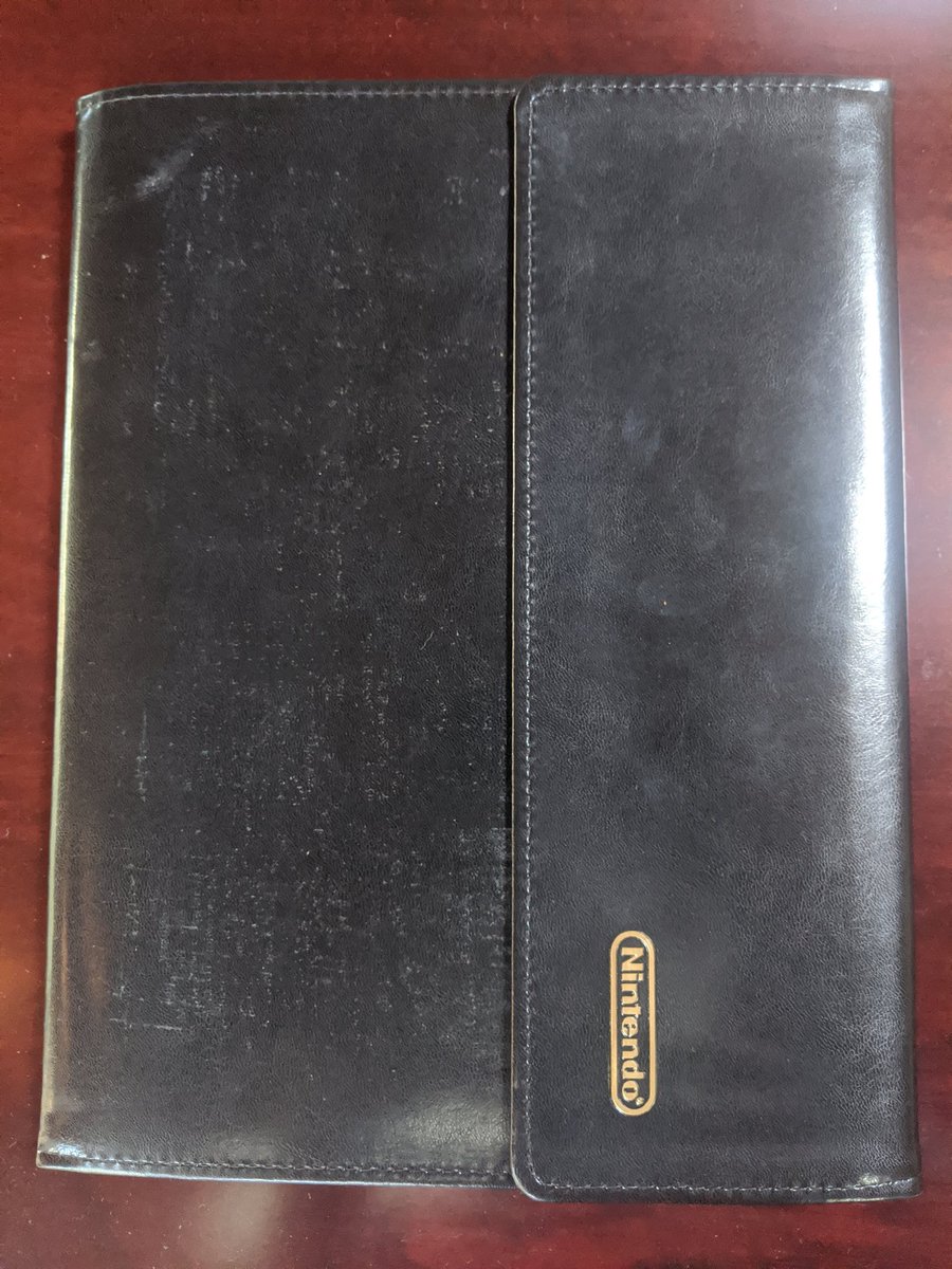 ozconsoul's tweet photo. Picked up a little piece of gaming history: this portfolio from the 1993 #Nintendo Technical Conference, where the final details of the #SNES CD-ROM System were shared with selected developers shortly before the add-on was officially cancelled.
#SNEScd #SNEScdrom https://t.co/QnyyFyBta3