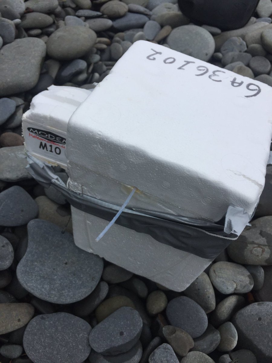 JoChalmers1's tweet photo. Litter picking find #meteomodem M10 sonde ballon and ozone monitor , all recycled @2minbeachclean @Recycle4Wales Ynyslas Beach https://t.co/TJnH2XiP8h