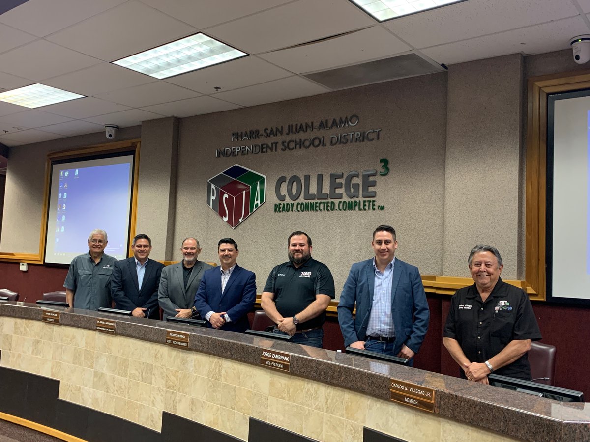 PSJAISD's tweet photo. Thank you to our incredible district leaders for always looking out for our PSJA Family! This afternoon the PSJA School Board passed a resolution to continue paying all employees during the time the district remains closed. Read more here: https://t.co/7BvFUoRNpT #PSJACares https://t.co/YSfB1b5n7Y
