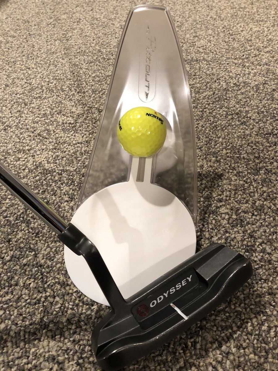 M_Schnoes34's tweet photo. Ohhh I havenβt, have I? #puttinggod @CoachLockey @4golfonline @puttoutgolf https://t.co/SSqK8M9e0V