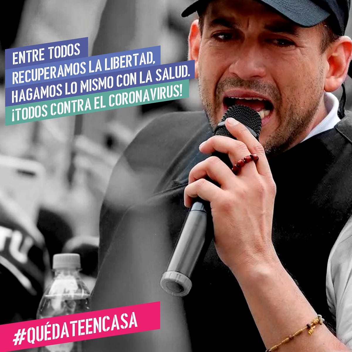 LuisFerCamachoV's tweet photo. Los bolivianos demostramos que cuando nos unimos por causas comunes nada nos detiene. Lo hicimos para recuperar la Libertad, lo haremos contra la pandemia.
Si nos comprometemos a parar el contagio saldremos victoriosos en la lucha contra el COVID-19. Hoy te pedimos #QuédateEnCasa https://t.co/TYtmB3icYQ