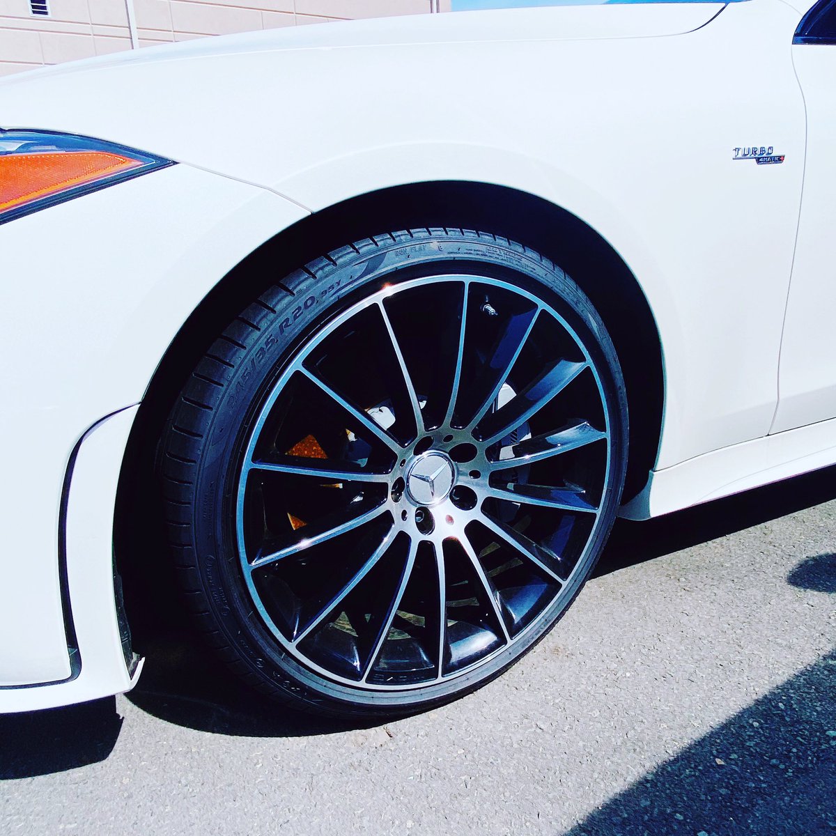 Ahhhh....  #wheelwednesday....  Can I get a ride in that #cls53amg ....  #mercedesbenz....?  🚙 🚙 

🔥🔥🔥

#wheelwednesday #amglovers #cls53 #amg #amgcls53 #mercedeslovers #mercedeswheels #mbcharlotte #charlotte #pineville #fortmill #canigetaride #vroomvroom