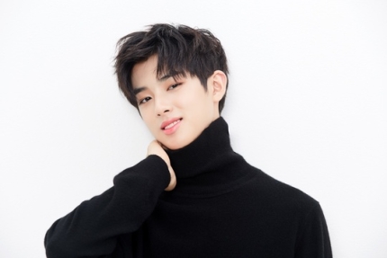 Kim Minkyu will be a male lead in the webdrama '만찢남녀'

Based off the webtoon, broadcast in June

n.news.naver.com/entertain/now/…