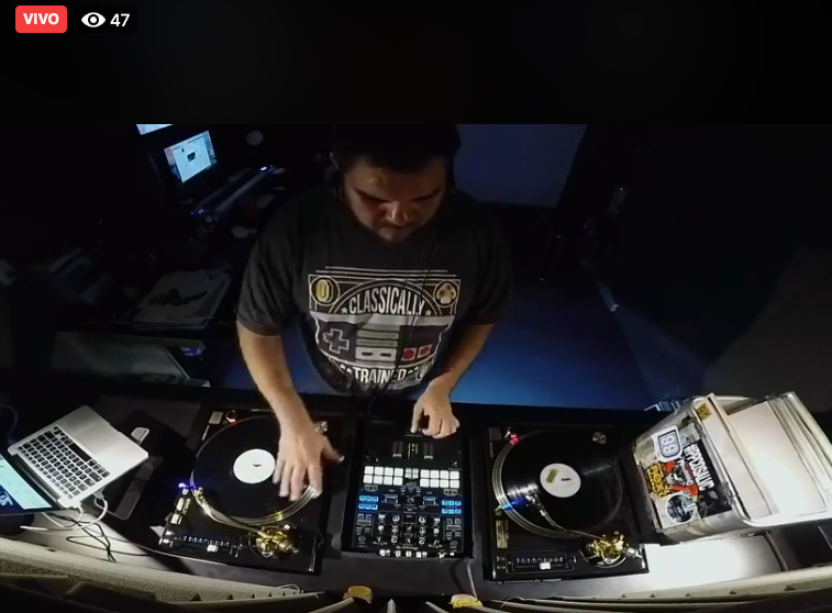 muchobeat's tweet photo. 🎧 SINTONIZA @djagustin  ahora en vivo ! 👉 Con un set 100% en vinyl 🎶🎶
▶ PLAY Y COMPARTE !
💥💥💥💥💥💥💥💥💥💥
https://t.co/grfRp3qxqm https://t.co/Xh2VXEMptY