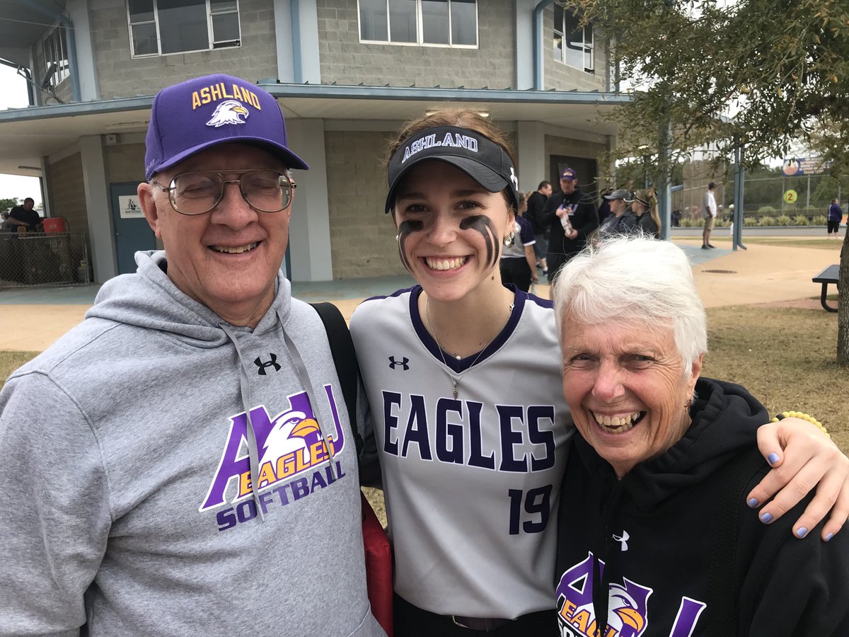 madunmor's tweet photo. Our hearts go out today to Coach K, Cat 19 and the entire Ashland softball team. https://t.co/lo3ejYc0YQ