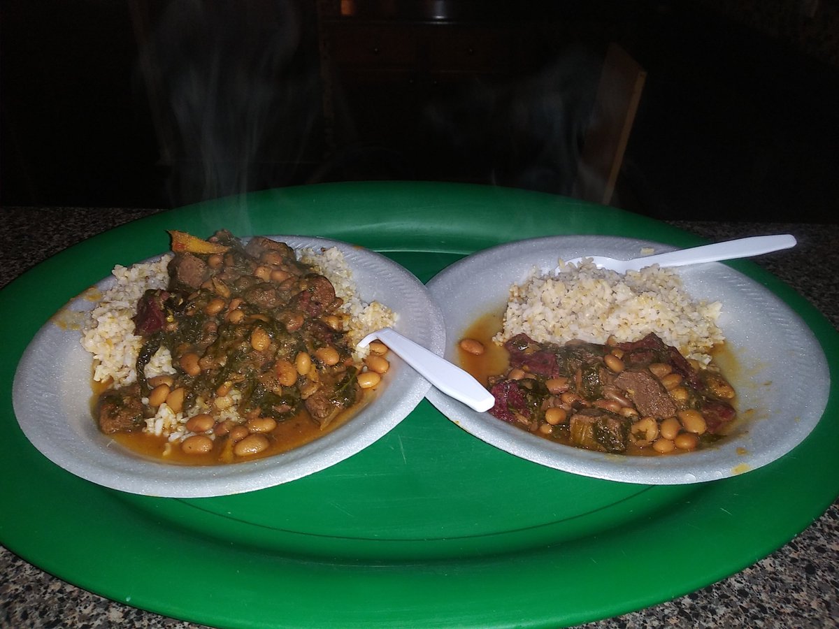 Tenji95's tweet photo. I made this dish about a week ago. Brown rice with Pinto beans abs mustard greens with stew beef and beef jerky.
Cooked stovetop for 20 minutes, broiled on high for 15. #CookingTV https://t.co/DMMWRBXbya