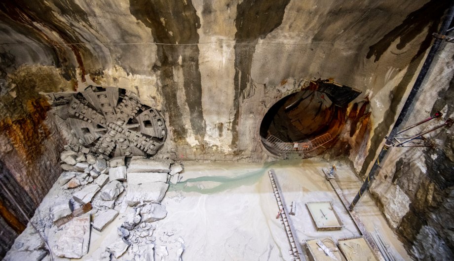 Tunnelling has finished on the Sydney Metro City and Southwest project, after twin railway tunnels were completed under Sydney Harbour in a history-making project.

<a href="/SydneyMetro/">Sydney Metro</a> 

bit.ly/2wmP7CH